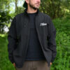 27Wraps Curved Softshell Jacke für Karpfenangler: warme, bequeme Angler Softshell Jacke mit Stick. Windabweisende Karpfen Jacke zum Karpfenangeln. Ein besonderes Geschenk für Karpfenangler.