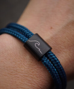 Alternative view of BE WATER – Wendearmband aus Edelstahl