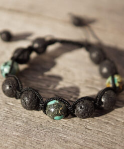 Black Evolution Edelstein Armband für Karpfenangler. Elegantes Lava Armband für Angler mit Lavaperlen und Afrikanischen Türkis Edelsteinen. Carp Jewls sind Armbänder für Karpfenangler - ein besonderes Geschenk für Angler.