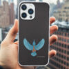 Bedruckte Kingfisher Handyhülle für Karpfenangler mit elegantem Eisvogel Motiv. Handyhüllen mit Naturmotiven sind ein tolles Geschenk für Angler. Handyhüllen für Karpfenangler hier bestellen. Handyhülle Apple iPhone, Samsung Galaxy, Google Pixel und viele mehr!