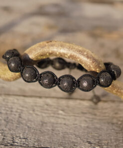 Lava Pure: Lava Armband für Karpfenangler. Elegantes Armband für Angler mit Lavaperlen. Carp Jewls sind Armbänder für Karpfenangler - ein besonderes Geschenk für Angler.