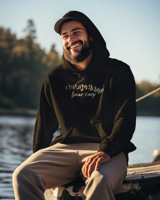 Bio Linear Carp Hoodie für Karpfenangler: Karpfen Hoodie für Angler. Ein tolles Angler Geschenk.