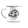 Urban Carp Emaille Tasse mit elegantem Karpfen Druck. Perfekt als Geschenk für Angler - urbane Tasse für Karpfenangler.