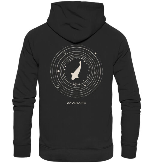 Premium Bio Karpfen Hoodie für Karpfenangler: Moon Carp Hoodie für Karpfenangler mit Rückendruck in Schwarz. Ein tolles Angler Geschenk.