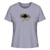 Karpfen Angler T-Shirt Damen im urban style für Karpfenanglerinnen. Streetwear für Karpfenangler. Carpfishing Graffiti Karpfen T-Shirt für Karpfenanglerinnen in lavendelfarben.