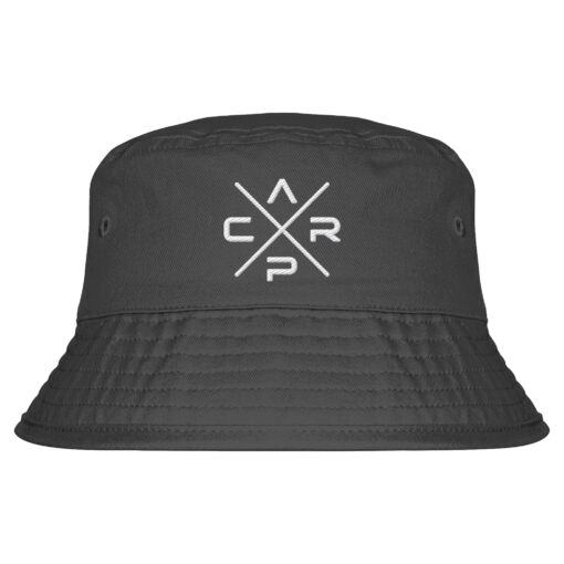 Carp Bucket Hat für Karpfenangler in graphite grey: Anglerhut mit Stick für Karpfenangler. Besonderer Fischerhut aus Bio-Baumwolle mit tollem CARP Stick. Ein toller Hut für Angler - ideal auch als Angler Geschenk.