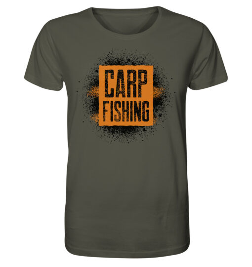 Bio T-Shirt für Karpfenangler: olivgrünes Carpfishing sprayed Bio Carp Shirt für Angler.