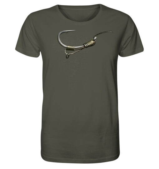 Bio Karpfen Shirt für Karpfenangler: olivgrünes D-Rig Shirt für Angler. Ein tolles Angler Geschenk.