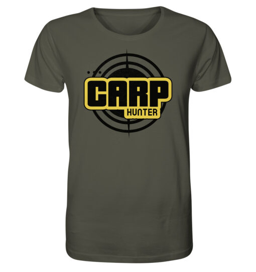 Olivgrünes Carp Hunter T-Shirt für Karpfenangler mit dem auffälligen carphunter Design für Karpfenangler. Ein tolles Geschenk für Angler!